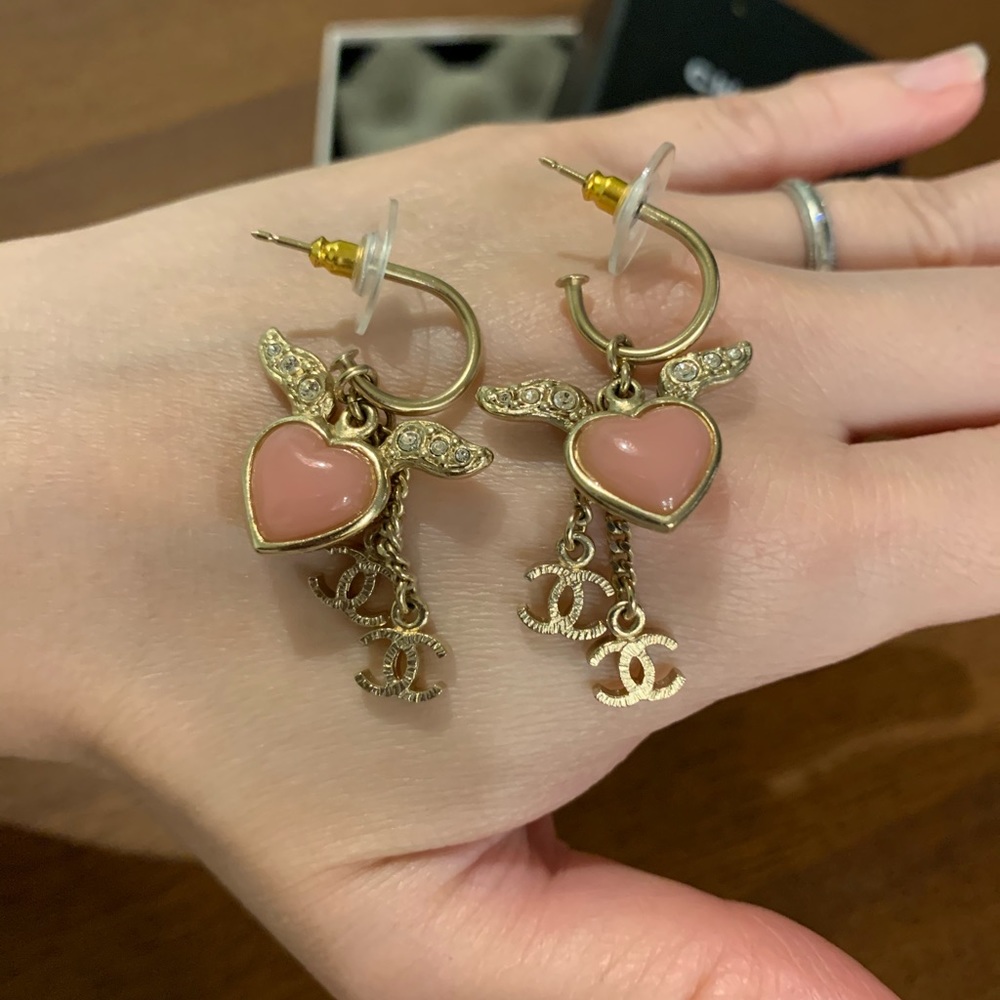 Authentic Chanel Angel wings heart earrings - Picture 2 of 6